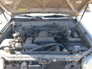 2005 Toyota Tundra SR5 with VIN 5TBDT44105S497275, listed as a IAAI auction lot 41834139 with 337,314 mi miles and . Bid and sale history available at DreamBid. Image 10.