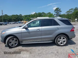 2015 Mercedes-Benz M 350 with VIN 4JGDA5JB9FA587924, listed as a IAAI auction lot 42296749 with 175,708 mi miles and . Bid and sale history available at DreamBid. Image 14.