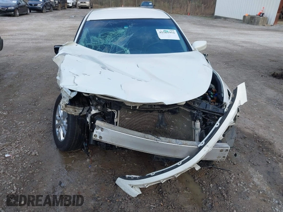 2015 Nissan Altima 2.5 S with VIN 1N4AL3AP8FC160830, listed as a IAAI auction lot 41561952 with 209,134 mi miles. Bid and sale history available at carsss.com. Image 13.
