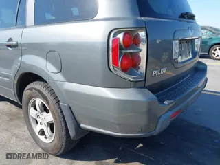2008 Honda Pilot EX-L with VIN 5FNYF18598B057446, listed as a IAAI auction lot 42063418 with 181,749 mi miles. Bid and sale history available at carsss.com. Image 15.