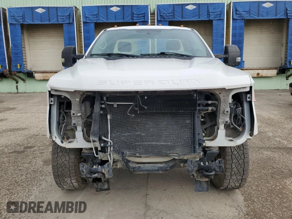 2019 Ford Super Duty F-250 SRW XL with VIN 1FTBF2B64KEE19737, listed as a Copart auction lot 52039295 with 41,974 mi miles and Salvage Title. Bid and sale history available at carsss.com. Image 5.
