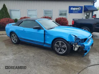 2010 Ford Mustang V6 z VIN 1ZVBP8EN1A5167198, wystawiony jako Copart lot #54475385 z przebiegiem 116 344 mil mil oraz Nie do naprawy • Non repairable. Historia ofert i sprzedaży dostępna na DreamBid. Obrazek 4.