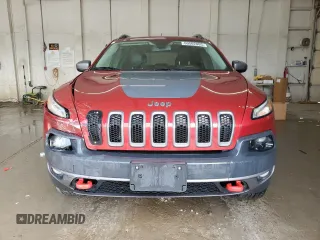 2017 Jeep Cherokee Trailhawk z VIN 1C4PJMBB2HW517312, wystawiony jako Copart lot #60502005 z przebiegiem 99 998 mil mil oraz Szkoda całkowita • Salvage title. Historia ofert i sprzedaży dostępna na DreamBid. Obrazek 5.