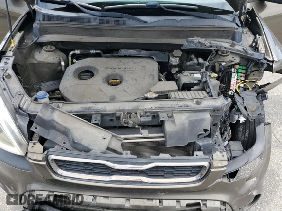 2013 Kia Soul + z VIN KNDJT2A62D7532020, wystawiony jako Copart lot #55184065 z przebiegiem 177 074 mil mil oraz Szkoda całkowita • Salvage title. Historia ofert i sprzedaży dostępna na DreamBid. Obrazek 12.