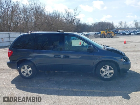 2007 Dodge Caravan SXT with VIN 1D4GP45R07B161443, listed as a IAAI auction lot 41829566 with 83,810 mi miles and . Bid and sale history available at carsss.com. Image 13.
