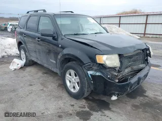 2008 Ford Escape Hybrid with VIN 1FMCU59H28KB66264, listed as a IAAI auction lot 41656399 with 259,238 mi miles. Bid and sale history available at carsss.com. Image 1.