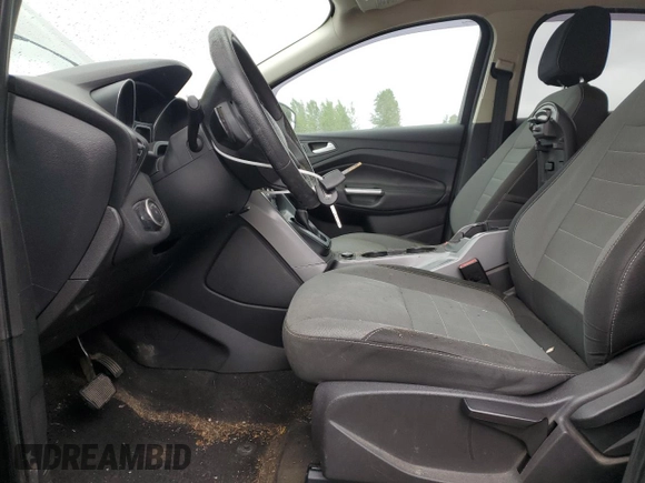 2016 Ford Escape SE z VIN 1FMCU0GX9GUC69200, wystawiony jako Copart lot #57565265 z przebiegiem 131 353 mil mil oraz Czysty tytuł • Clean title. Historia ofert i sprzedaży dostępna na DreamBid. Obrazek 7.