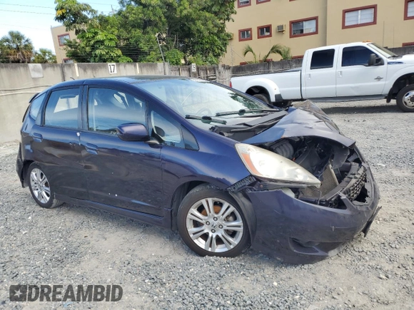 2009 Honda Fit Sport z VIN JHMGE88409S052668, wystawiony jako Copart lot #56142275 z przebiegiem 118 445 mil mil oraz Szkoda całkowita • Salvage title. Historia ofert i sprzedaży dostępna na DreamBid. Obrazek 4.