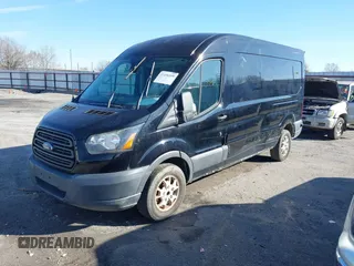 2016 Ford Transit Cargo z VIN 1FTYR2CM0GKB51759, wystawiony jako IAAI lot #41602091 z przebiegiem 158 997 mil mil oraz . Historia ofert i sprzedaży dostępna na DreamBid. Obrazek 18.