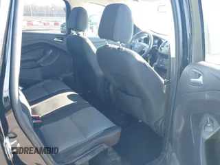 2017 Ford Escape SE with VIN 1FMCU0GD8HUE44687, listed as a IAAI auction lot 41693772 with 132,701 mi miles. Bid and sale history available at carsss.com. Image 8.