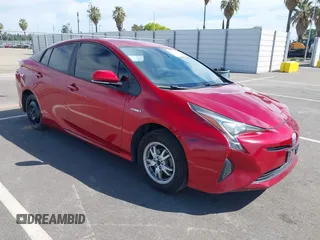 2017 Toyota Prius Two with VIN JTDKBRFU0H3538662, listed as a IAAI auction lot 42011499 with 90,862 mi miles. Bid and sale history available at carsss.com. Image 1.