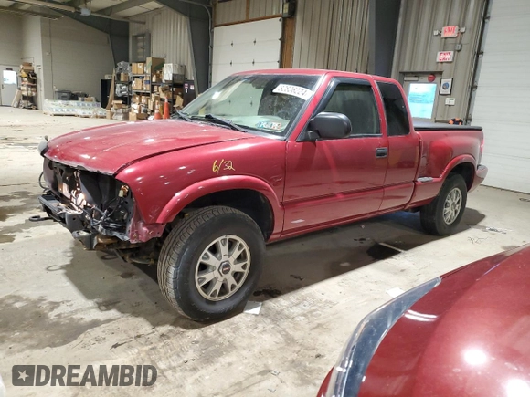 2003 GMC Sonoma SLS z VIN 1GTDT19X938112963, wystawiony jako Copart lot #82836224 z przebiegiem 94 490 mil mil oraz Szkody całkowita. Historia ofert i sprzedaży dostępna na DreamBid. Obrazek 1.