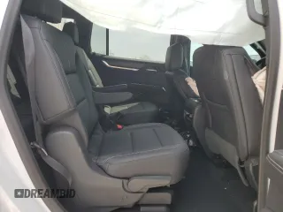 2024 GMC Acadia FWD Elevation z VIN 1GKENKKS5RJ191654, wystawiony jako Copart lot #49637405 z przebiegiem 6 674 mil mil oraz Szkoda całkowita • Salvage title. Historia ofert i sprzedaży dostępna na DreamBid. Obrazek 12.