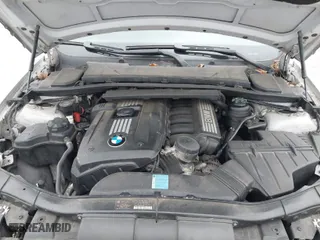 2008 BMW 3 Series 328xi with VIN WBAVC93558K042993, listed as a IAAI auction lot 41557849 with 175,003 mi miles. Bid and sale history available at carsss.com. Image 10.