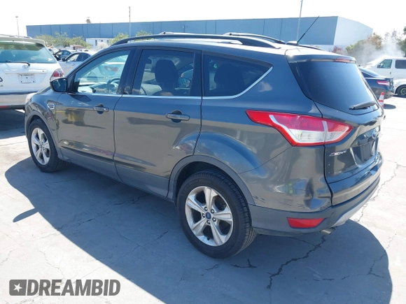 2015 Ford Escape SE with VIN 1FMCU0G78FUB96030, listed as a IAAI auction lot 41949876 with 172,940 mi miles. Bid and sale history available at carsss.com. Image 3.