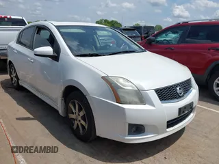 2012 Nissan Sentra 2.0 z VIN 3N1AB6AP1CL640743, wystawiony jako IAAI lot #42165025 z przebiegiem 156 311 mil mil oraz . Historia ofert i sprzedaży dostępna na DreamBid. Obrazek 1.