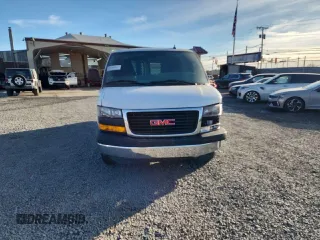 2021 GMC Savana Cargo Van with VIN 1GTW7AFP3M1270954, listed as a Copart auction lot 81899314 with 29,640 mi miles and Salvage Title. Bid and sale history available at carsss.com. Image 5.