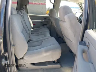 2005 Chevrolet Suburban LT with VIN 1GNFK16Z55J251296, listed as a IAAI auction lot 42119068 with 312,449 mi miles. Bid and sale history available at carsss.com. Image 8.