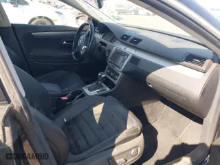 2010 Volkswagen CC Sport with VIN WVWML7AN2AE506025, listed as a IAAI auction lot 41885968 with 149,310 mi miles. Bid and sale history available at carsss.com. Image 5.