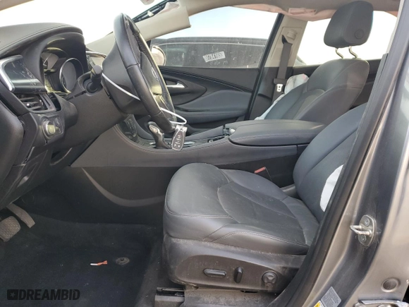 2020 Buick Envision Essence with VIN LRBFX2SA1LD179071, listed as a Copart auction lot 88341965 with 22,284 mi miles and Clean Title. Bid and sale history available at carsss.com. Image 7.