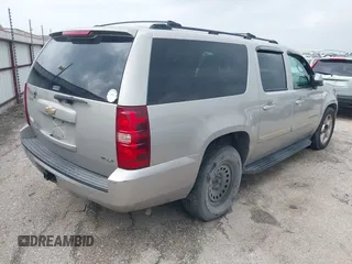 2007 Chevrolet Suburban LTZ with VIN 3GNFC16057G181463, listed as a IAAI auction lot 41862403 with 1 mi miles. Bid and sale history available at carsss.com. Image 4.
