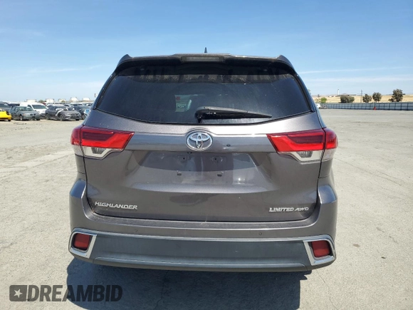 2019 Toyota Highlander Limited z VIN 5TDDZRFH3KS944285, wystawiony jako Copart lot #57176285 z przebiegiem 83 174 mil mil oraz Szkoda całkowita • Salvage title. Historia ofert i sprzedaży dostępna na DreamBid. Obrazek 6.