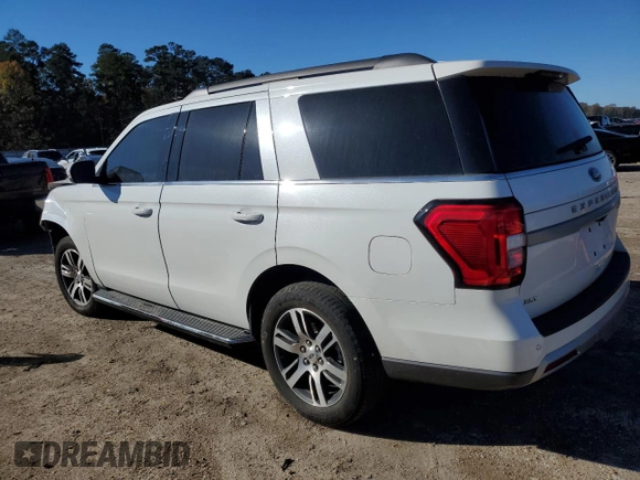 2023 Ford Expedition XLT with VIN 1FMJU1H85PEA23677, listed as a Copart auction lot 84255484 with 0 mi miles and Salvage Title. Bid and sale history available at carsss.com. Image 2.