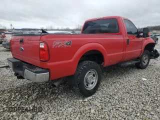 2015 Ford F-350 XL with VIN 1FTRF3B64FED26436, listed as a Copart auction lot 81581004 with 152,690 mi miles and Salvage title. Bid and sale history available at DreamBid. Image 3.