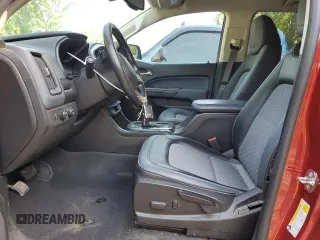 2020 Chevrolet Colorado 4WD Z71 z VIN 1GCGTDENXL1111901, wystawiony jako Copart lot #57093195 z przebiegiem 60 992 mil mil oraz Szkoda całkowita • Salvage title. Historia ofert i sprzedaży dostępna na DreamBid. Obrazek 7.