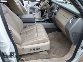 2014 Ford Expedition EL XLT with VIN 1FMJK1J53EEF49292, listed as a IAAI auction lot 41859198 with 245,918 mi miles. Bid and sale history available at carsss.com. Image 5.