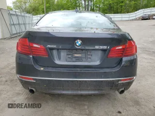 2014 BMW 5 Series 535i xDrive z VIN WBA5B3C5XED539389, wystawiony jako Copart lot #57290835 z przebiegiem 136 560 mil mil oraz Szkoda całkowita • Salvage title. Historia ofert i sprzedaży dostępna na DreamBid. Obrazek 6.