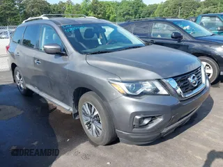 2020 Nissan Pathfinder SV with VIN 5N1DR2BM5LC609120, listed as a IAAI auction lot 42350477 with 38,020 mi miles and . Bid and sale history available at DreamBid. Image 1.