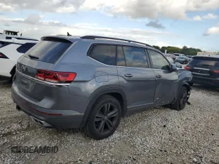 2021 Volkswagen Atlas SE with VIN 1V2PR2CA5MC525207, listed as a Copart auction lot 76572184 with 130,206 mi miles and Non repairable. Bid and sale history available at DreamBid. Image 3.