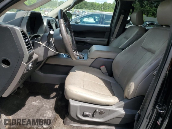 2018 Ford Expedition XLT with VIN 1FMJU1HT4JEA16568, listed as a Copart auction lot 56177575 with 141,704 mi miles and Clean title. Bid and sale history available at DreamBid. Image 7.