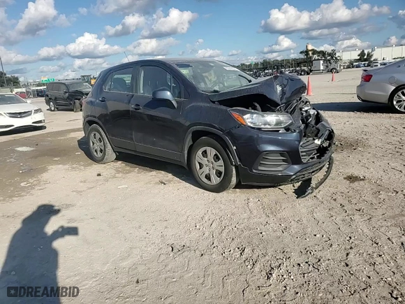 2018 Chevrolet Trax LS with VIN 3GNCJKSB8JL415423, listed as a Copart auction lot 85642304 with 64,736 mi miles and Salvage Title. Bid and sale history available at carsss.com. Image 12.