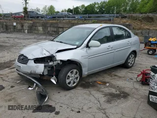 2008 Hyundai Accent GLS z VIN KMHCN46C48U205120, wystawiony jako Copart lot #58738075 z przebiegiem 158 061 mil mil oraz Szkoda całkowita • Salvage title. Historia ofert i sprzedaży dostępna na DreamBid. Obrazek 1.