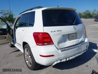 2015 Mercedes-Benz GLK-Class GLK 350 with VIN WDCGG5HB6FG338932, listed as a IAAI auction lot 42027674 with 107,182 mi miles. Bid and sale history available at carsss.com. Image 17.