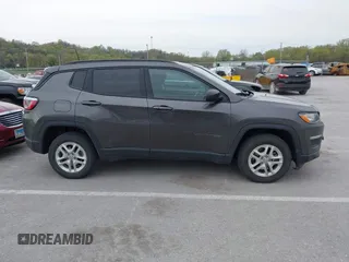 2018 Jeep Compass Sport с VIN 3C4NJCAB9JT489149, выставлен на аукционе IAAI как лот 42025904 с пробегом 87 099 миль миль и . История ставок и продаж доступна на DreamBid. Изображение 13.