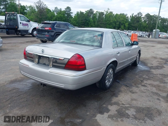 2008 Mercury Grand Marquis LS z VIN 2MEHM75V68X601123, wystawiony jako IAAI lot #42214809 z przebiegiem Nie podano mil oraz . Historia ofert i sprzedaży dostępna na DreamBid. Obrazek 4.