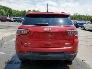 2017 Jeep Compass Latitude with VIN 3C4NJDBB3HT660606, listed as a Copart auction lot 60023685 with 80,526 mi miles and Salvage title. Bid and sale history available at DreamBid. Image 6.