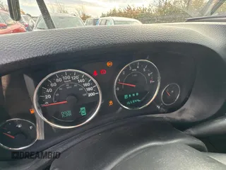 2018 Jeep Wrangler JK Unlimited Sahara with VIN 1C4BJWEG5JL914484, listed as a Copart auction lot 77793454 with 165,944 mi miles and Non Repairable. Bid and sale history available at carsss.com. Image 8.