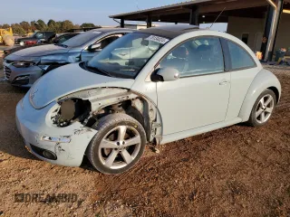 2010 Volkswagen Beetle with VIN 3VWRW3AG0AM023003, listed as a Copart auction lot 78134024 with 170,321 mi miles and Salvage title. Bid and sale history available at DreamBid. Image 1.