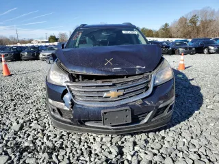 2017 Chevrolet Traverse LT with VIN 1GNKRHKD2HJ175330, listed as a Copart auction lot 46731625 with 202,723 mi miles and Salvage Title. Bid and sale history available at DreamBid. Image 5.