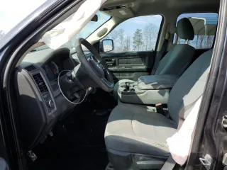 2018 Ram 1500 Tradesman с VIN 1C6RR7FT0JS200848, выставлен на аукционе Copart как лот 43812645 с пробегом 82 232 миль миль и Списание • Salvage title. История ставок и продаж доступна на DreamBid. Изображение 7.