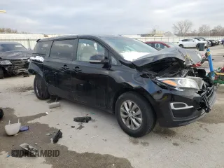 2020 Kia Sedona LX with VIN KNDMB5C11L6633749, listed as a Copart auction lot 82845404 with 105,964 mi miles and Salvage Title. Bid and sale history available at carsss.com. Image 4.