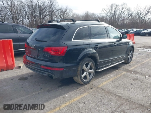 2012 Audi Q7 3.0T S line Prestige with VIN WA1DGBFEXCD007833, listed as a IAAI auction lot 41095179 with 149,538 mi miles. Bid and sale history available at carsss.com. Image 4.