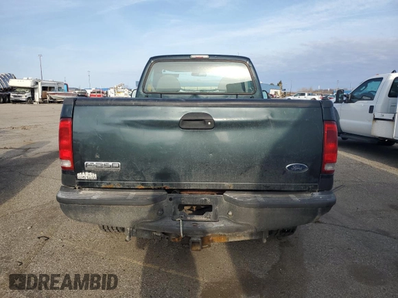 2005 Ford F-250 XL with VIN 1FTNF21535ED28632, listed as a Copart auction lot 47777775 with 136,555 mi miles and Clean title. Bid and sale history available at DreamBid. Image 6.