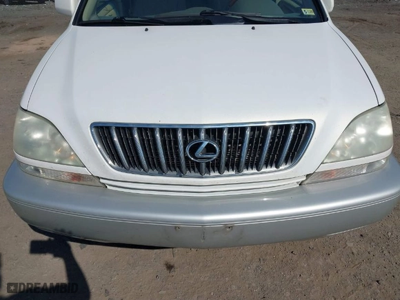 2001 Lexus RX 300 with VIN JTJHF10U810202173, listed as a IAAI auction lot 41775565 with 251,989 mi miles. Bid and sale history available at carsss.com. Image 6.