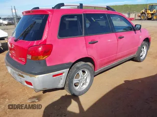 2003 Mitsubishi Outlander LS with VIN JA4LZ31G33U045473, listed as a IAAI auction lot 41611741 with 187,554 mi miles. Bid and sale history available at carsss.com. Image 4.