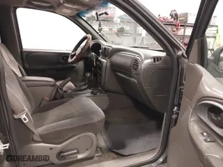 2004 Chevrolet TrailBlazer LS with VIN 1GNDT13S742420710, listed as a IAAI auction lot 41855491 with 209,315 mi miles. Bid and sale history available at carsss.com. Image 5.